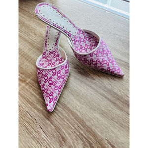 Vtg BCBGIRLS Pink Fuchsia Logo Pointed Toe Kitten Heel Mules Size 7.5 Retro